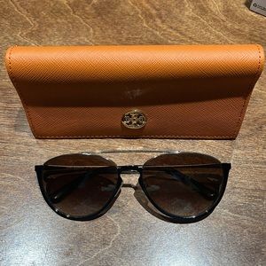 Tory Burch sunglasses💖